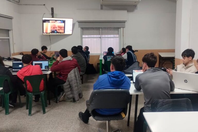 Más de 1000 jóvenes se capacitarán en programación junto a UNICEF y Aptugo