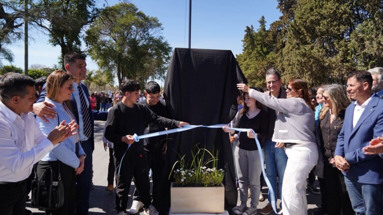 Colonia Tirolesa inauguró la pavimentación de Av. Francisco Lauret y la repavimentación de Av. Francisco Conci